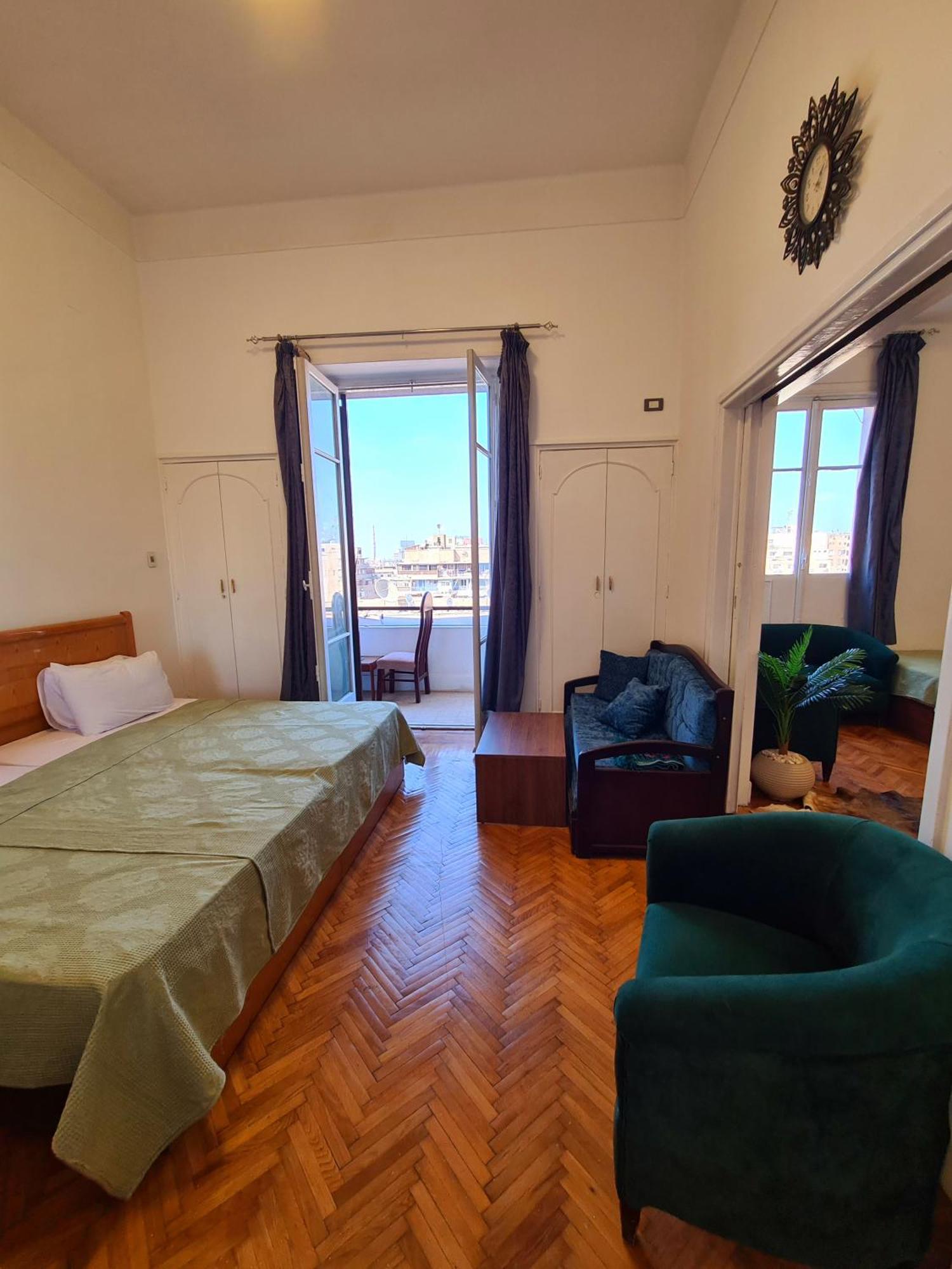 Downtown Aparthotel